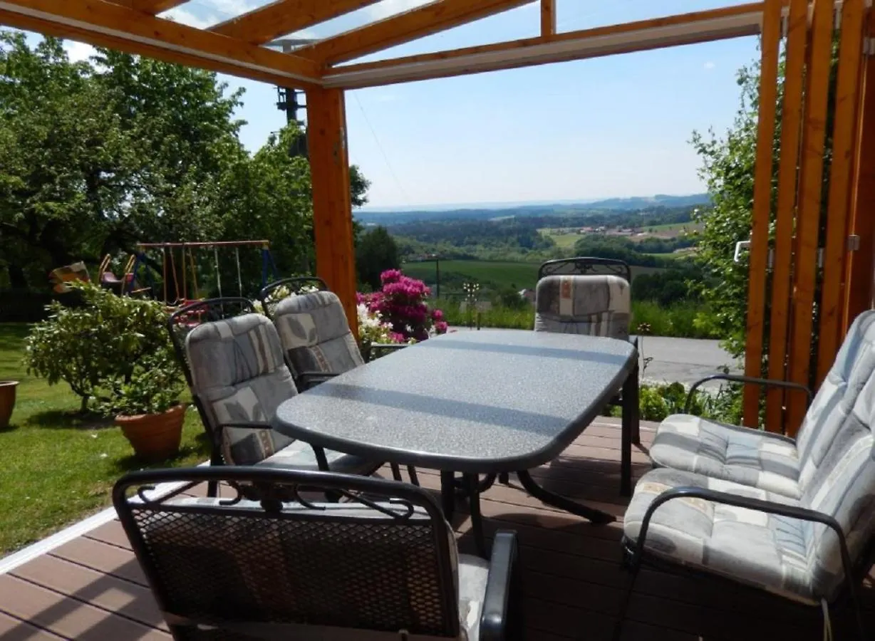 Apartment Ferienwohnung Hirtreiter Lalling Germany