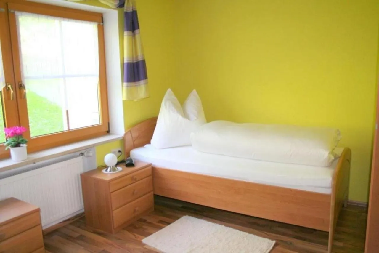 Ferienwohnung Hirtreiter Lalling Apartment